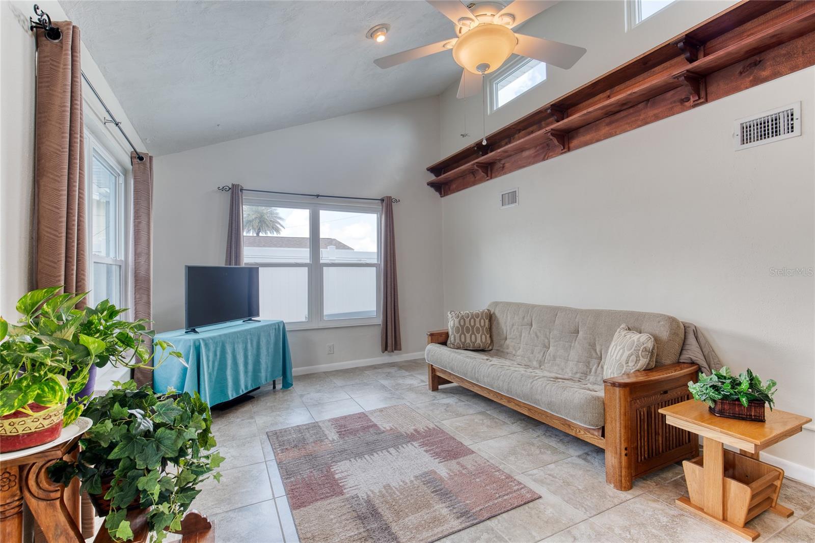 32 PLAZA DR, ORMOND BEACH, FL, 32176