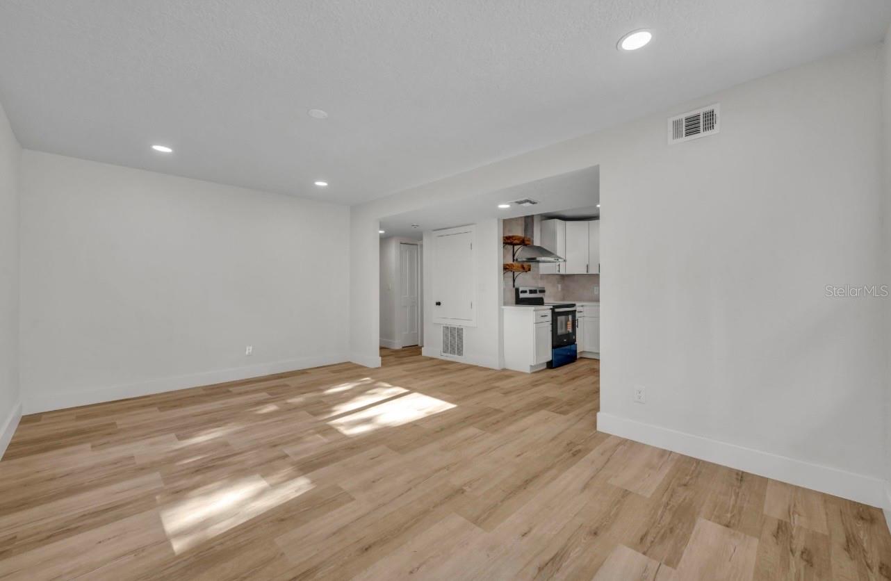2400 ORANGE AVE, SANFORD, FL, 32771
