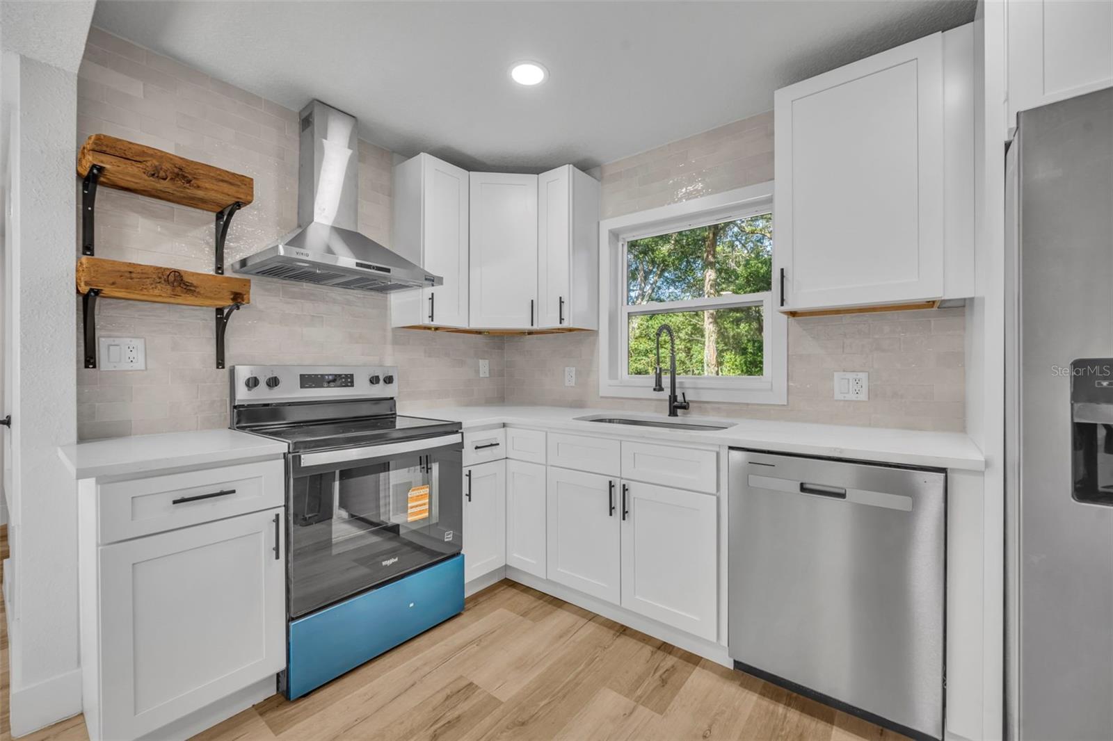 2400 ORANGE AVE, SANFORD, FL, 32771