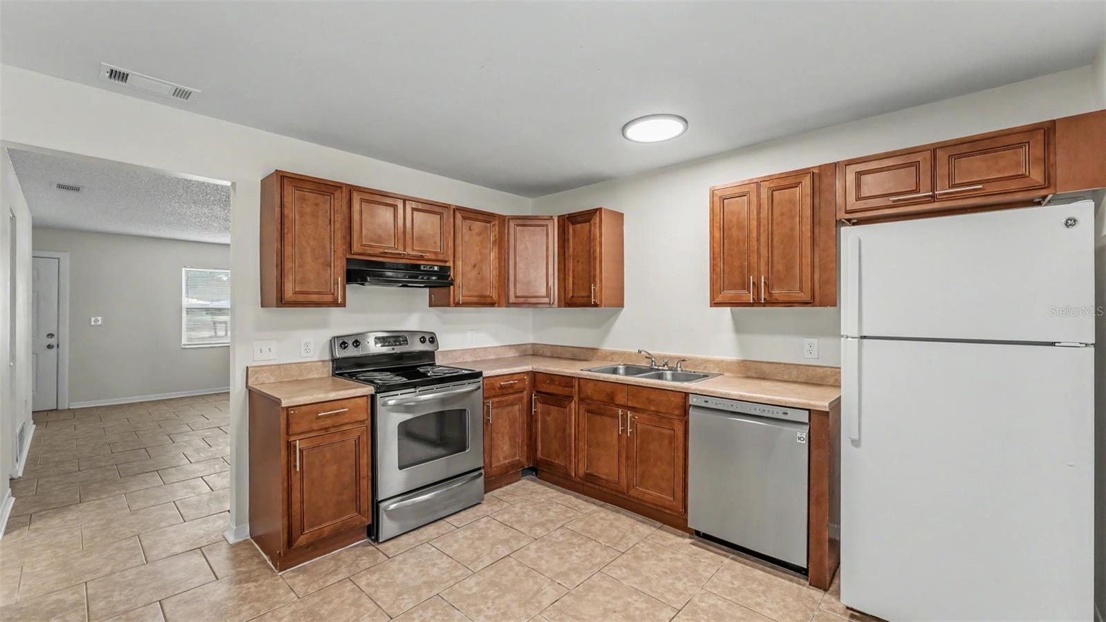 5637 CHERRY WOOD CIR, LAKELAND, FL, 33811