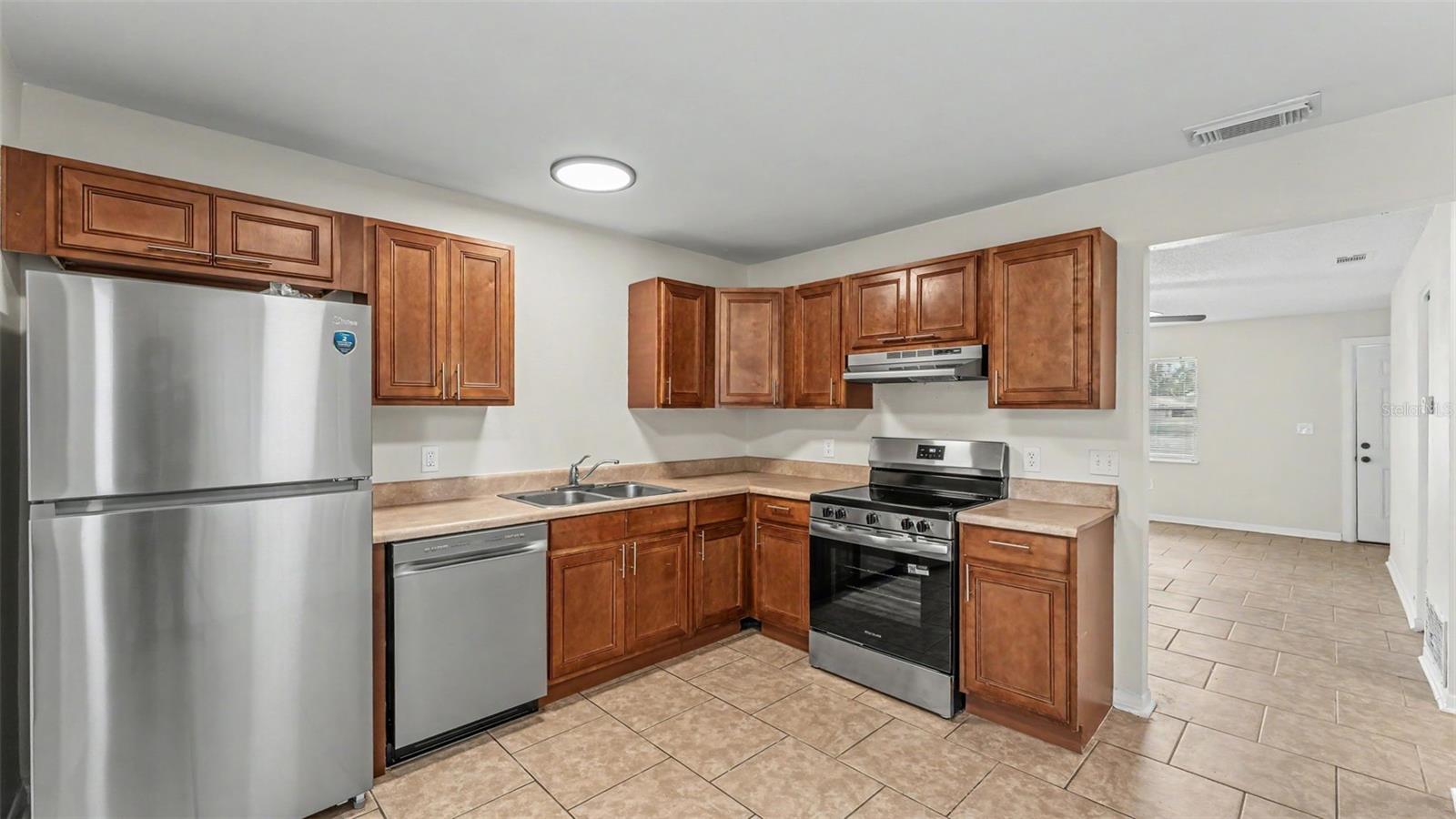 5637 CHERRY WOOD CIR, LAKELAND, FL, 33811