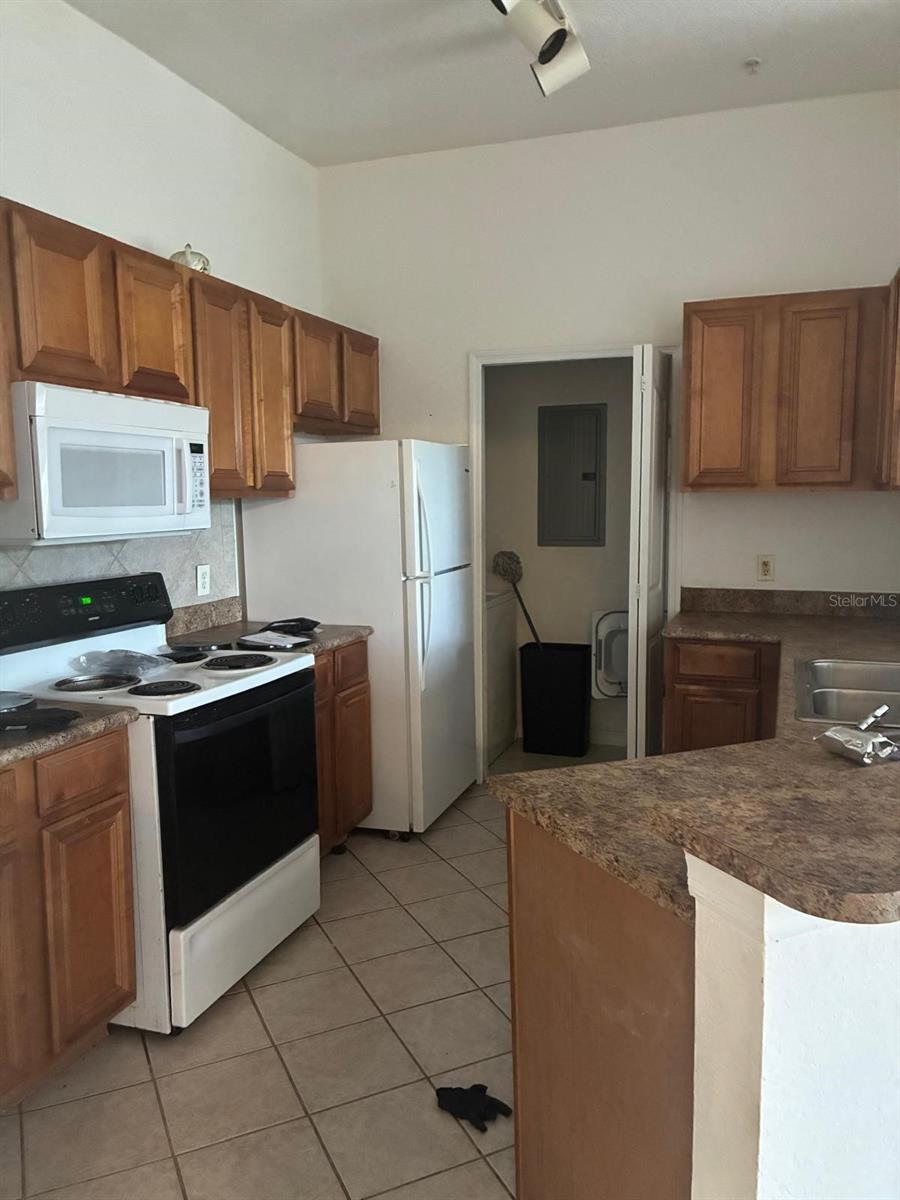 6149 METROWEST BLVD #303, ORLANDO, FL, 32835