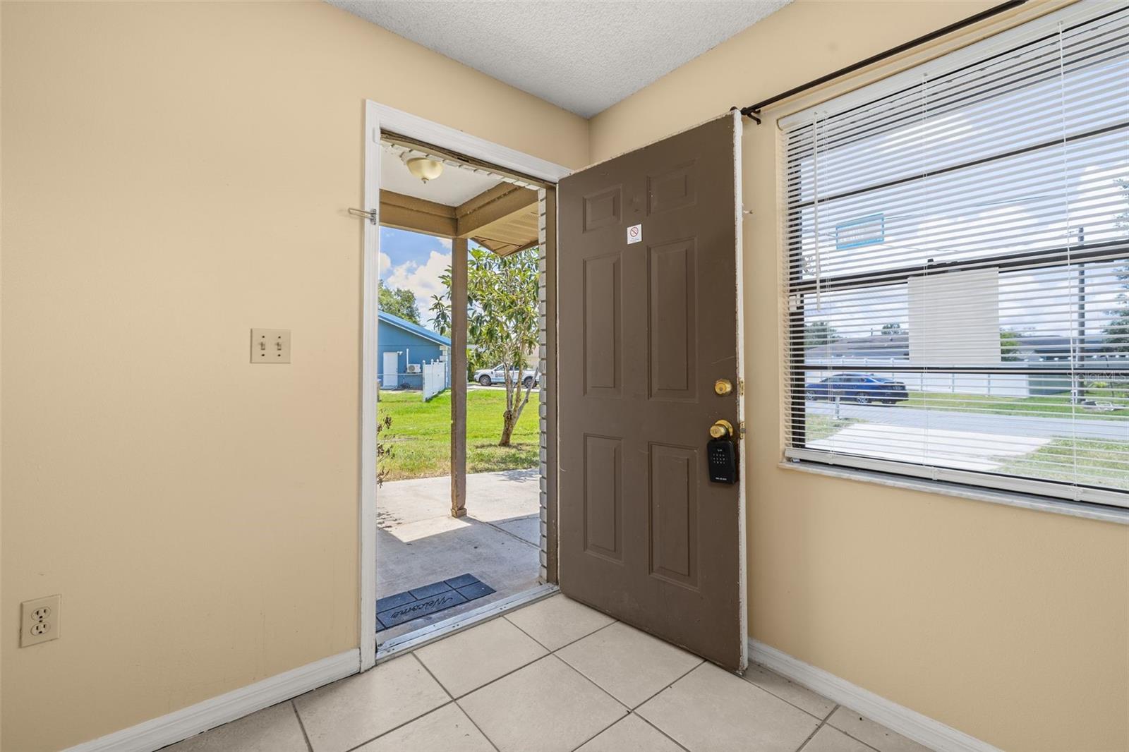 352 COCOA CT, KISSIMMEE, FL, 34758