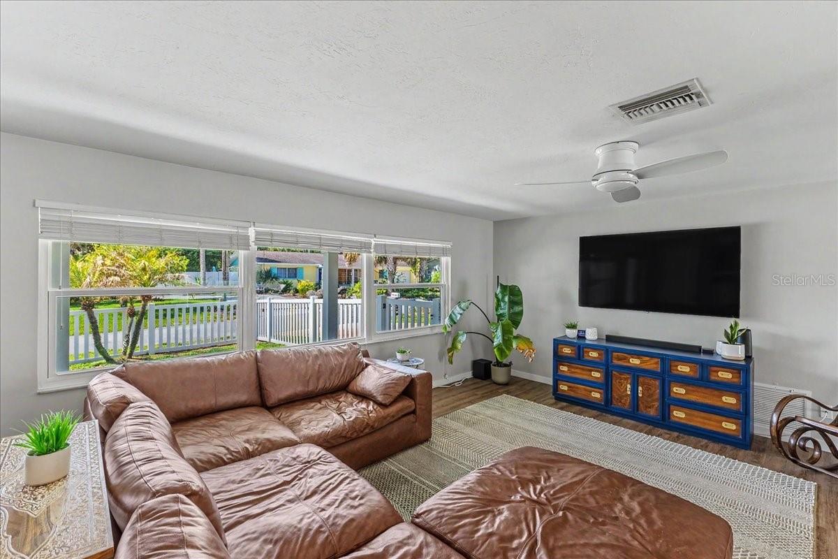 133 PARKWOOD LN, EDGEWATER, FL, 32132