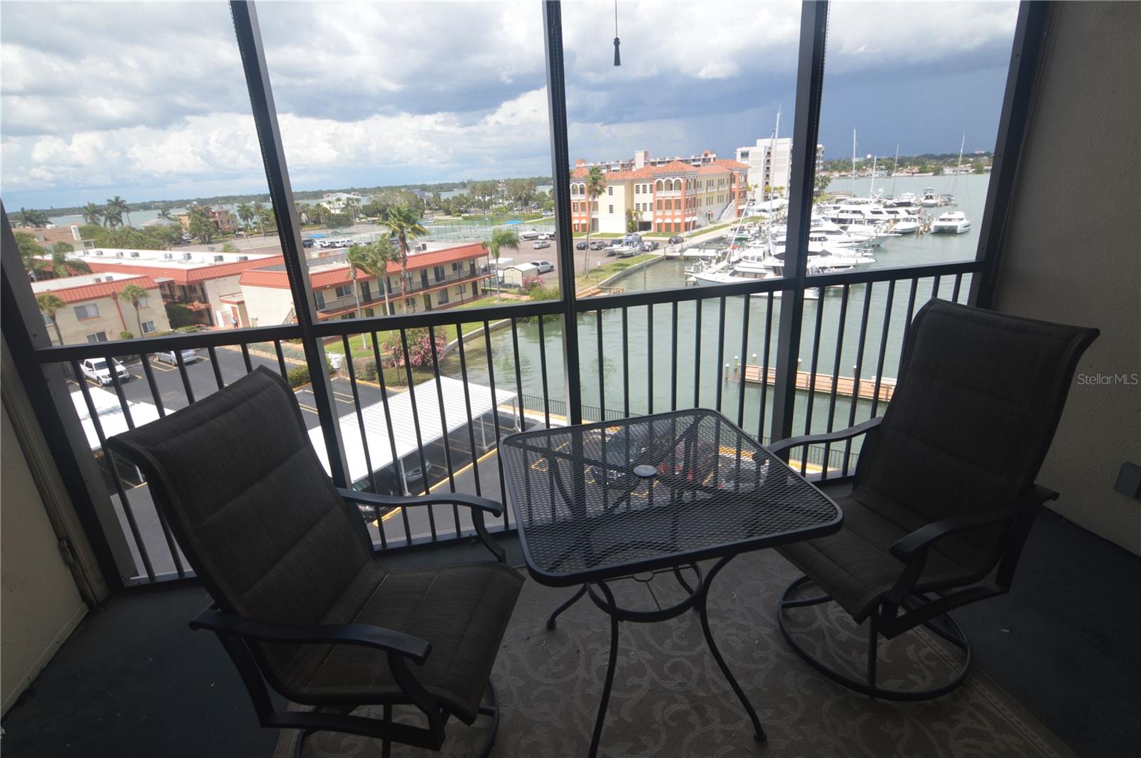 10355 PARADISE BLVD #411, TREASURE ISLAND, FL, 33706