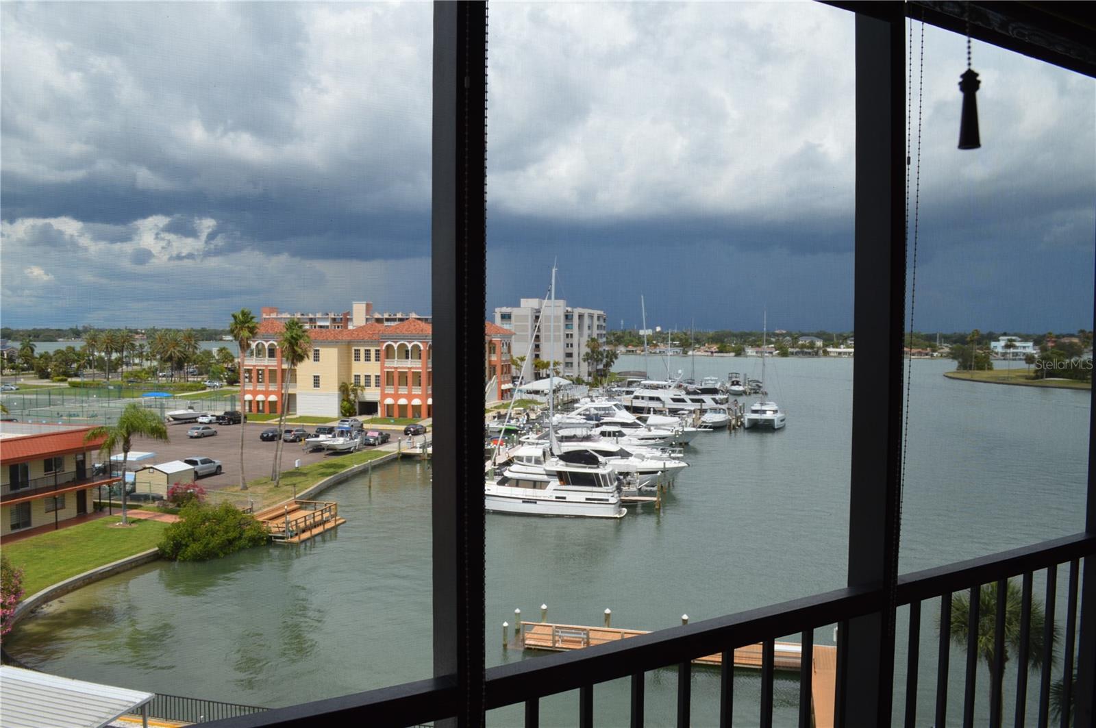 10355 PARADISE BLVD #411, TREASURE ISLAND, FL, 33706