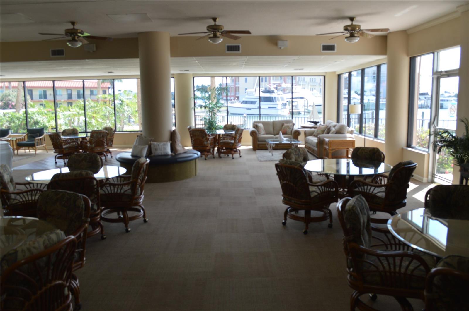 10355 PARADISE BLVD #411, TREASURE ISLAND, FL, 33706