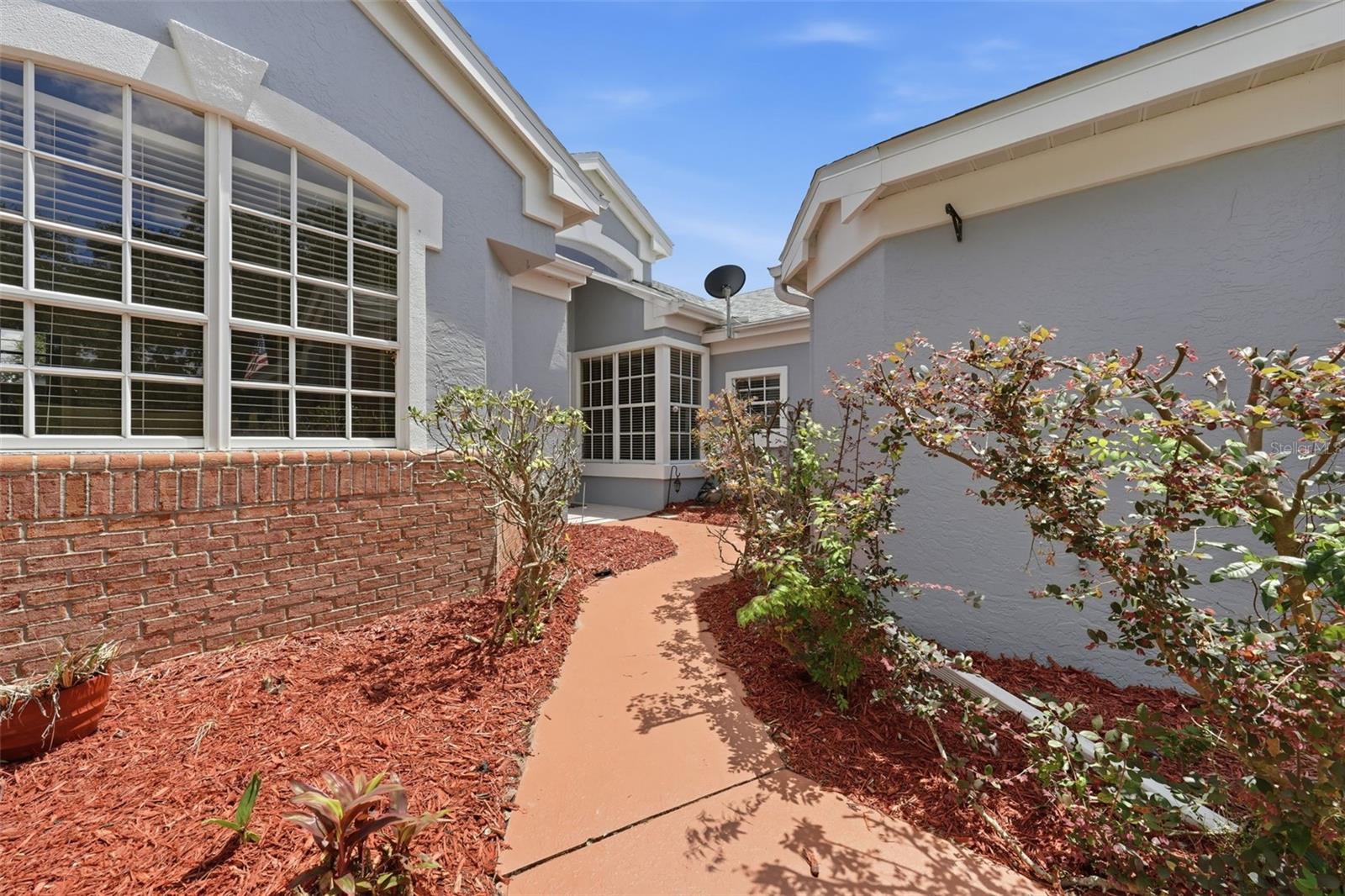 6144 TOPSAIL RD, LADY LAKE, FL, 32159