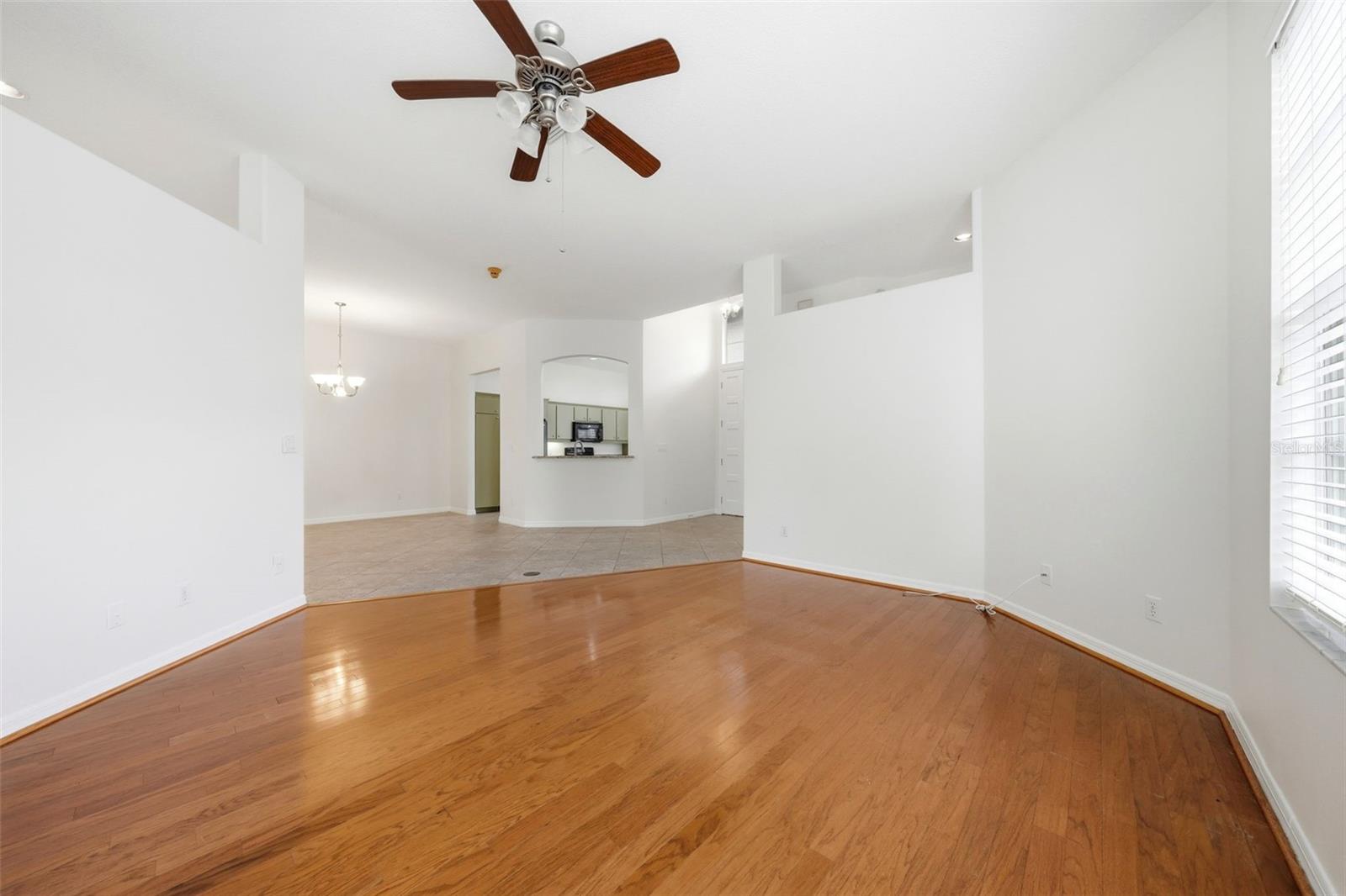 6144 TOPSAIL RD, LADY LAKE, FL, 32159
