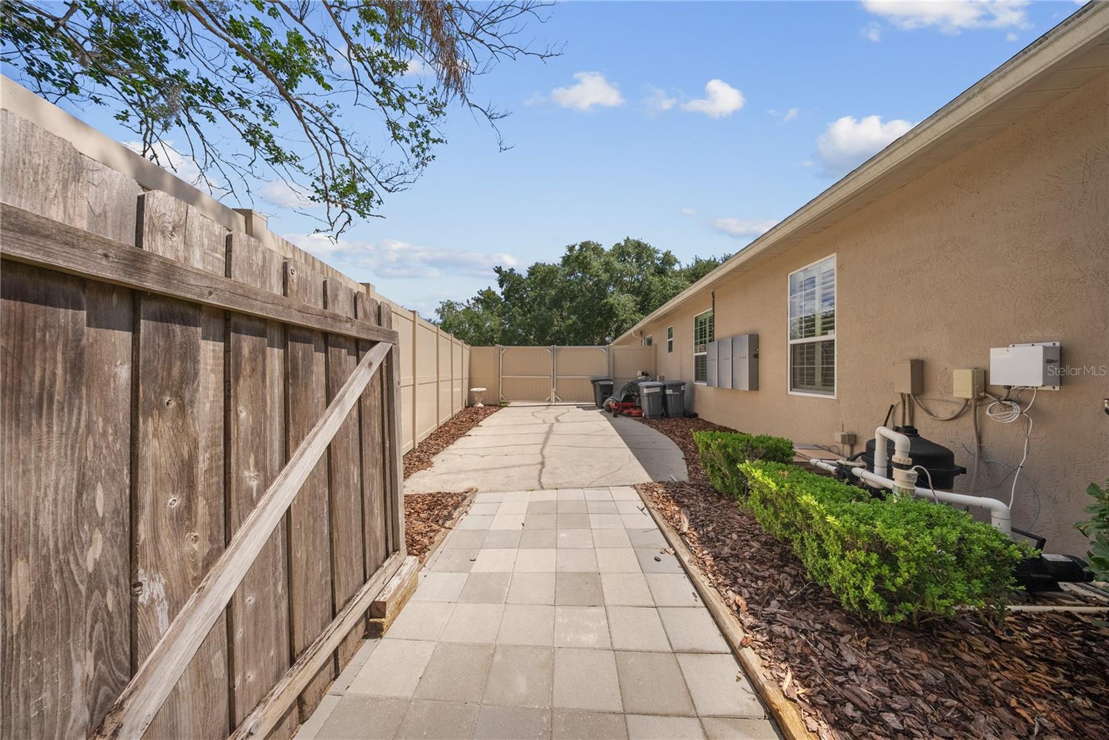 2016 WHITFIELD LN, ORLANDO, FL, 32835