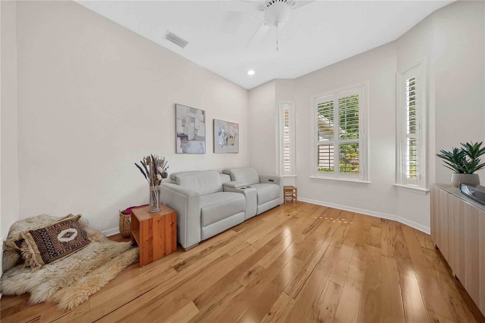 2016 WHITFIELD LN, ORLANDO, FL, 32835
