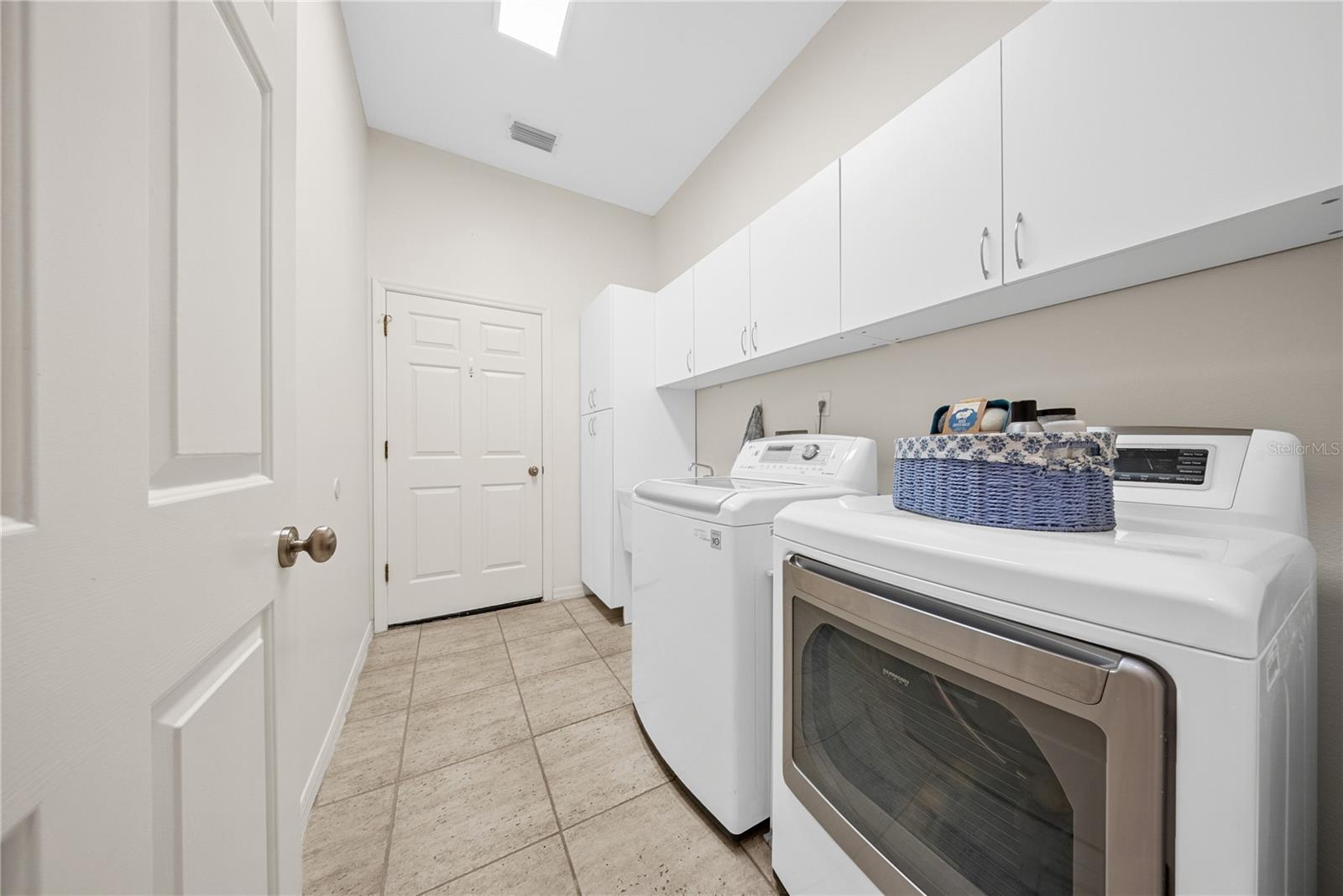 2016 WHITFIELD LN, ORLANDO, FL, 32835