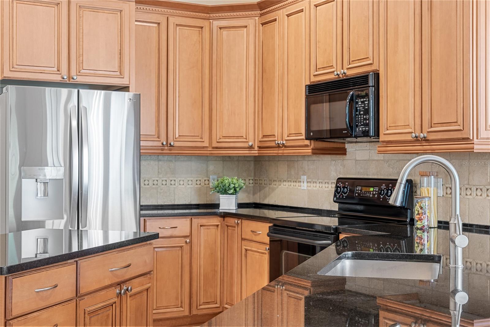2016 WHITFIELD LN, ORLANDO, FL, 32835