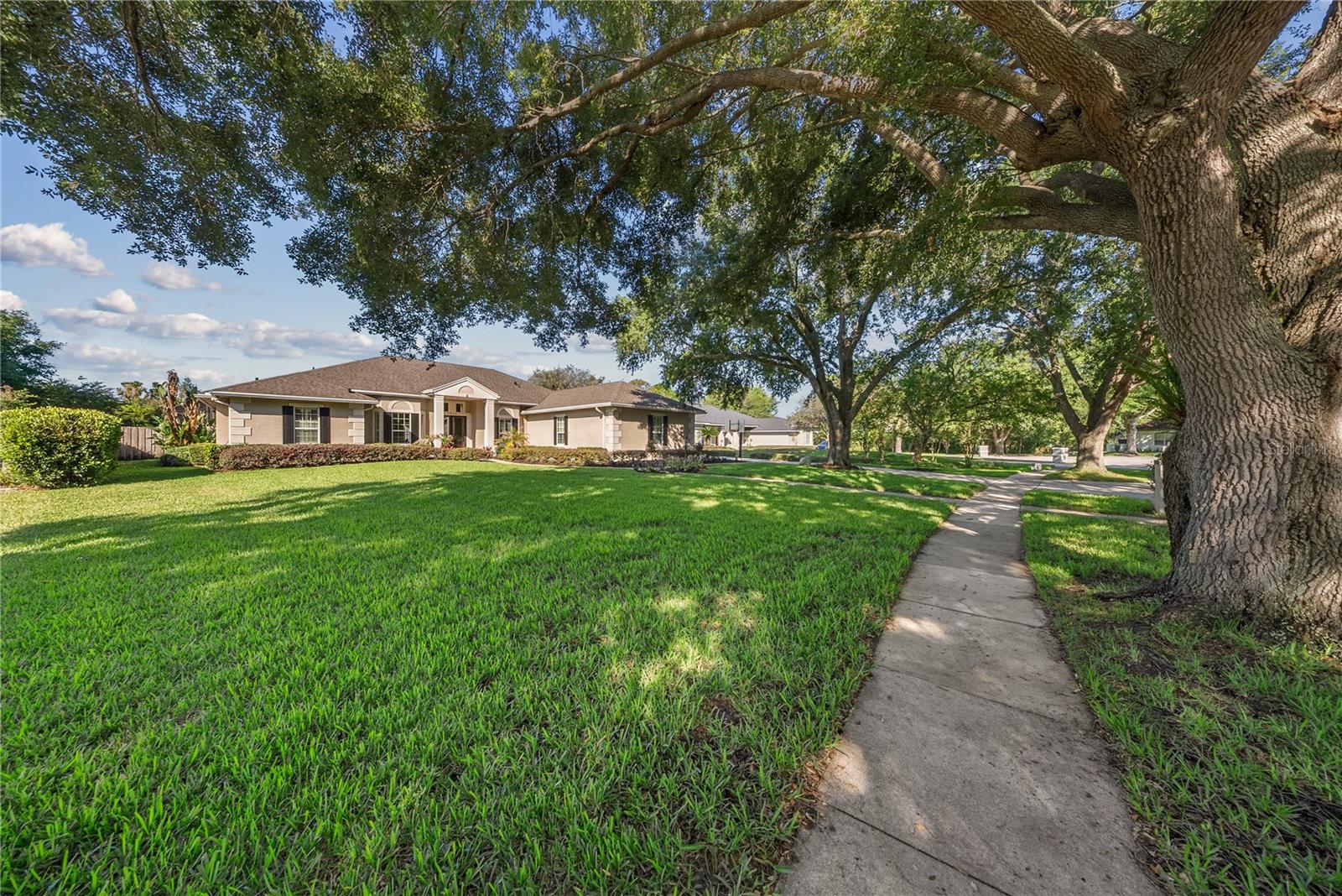 2016 WHITFIELD LN, ORLANDO, FL, 32835