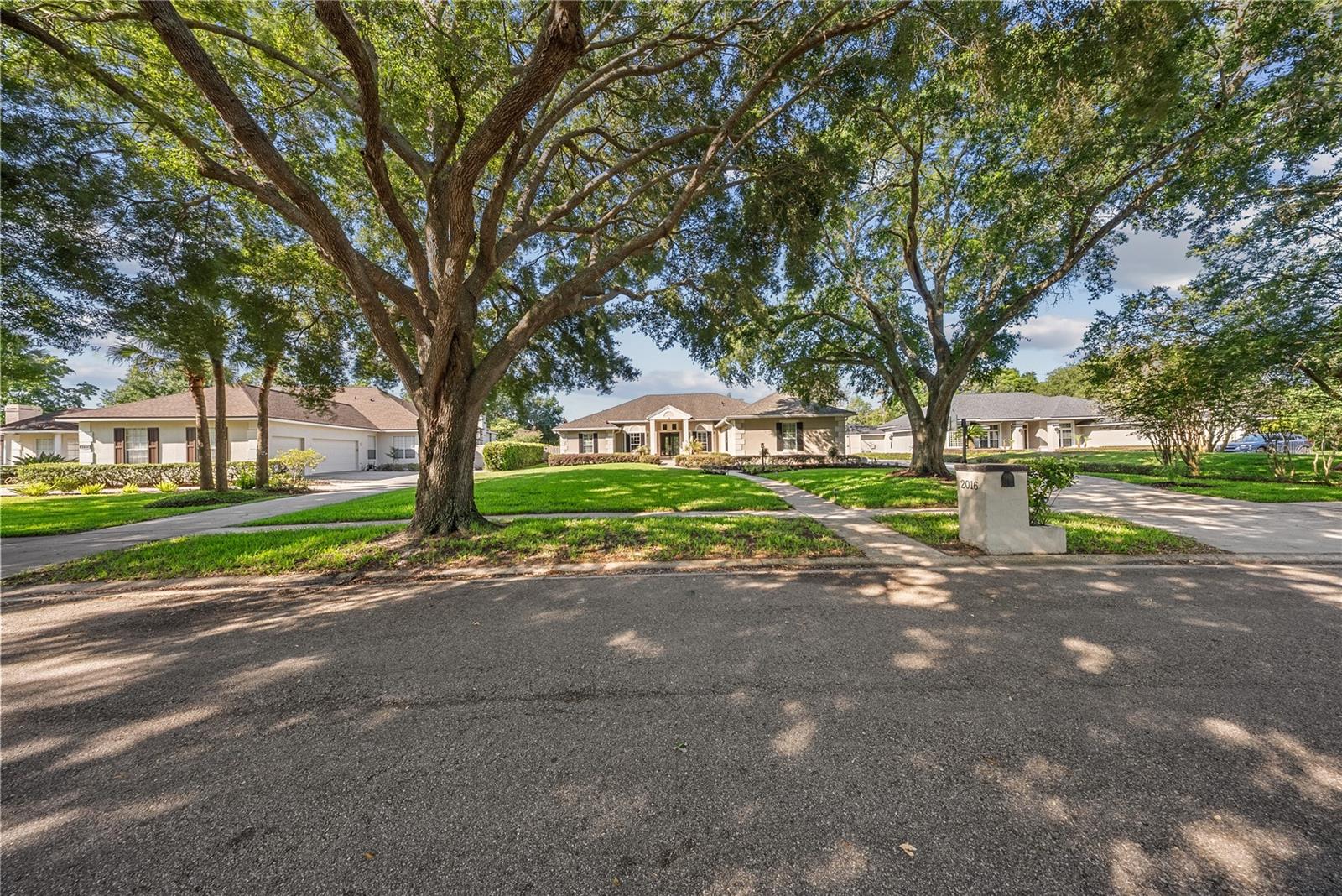 2016 WHITFIELD LN, ORLANDO, FL, 32835