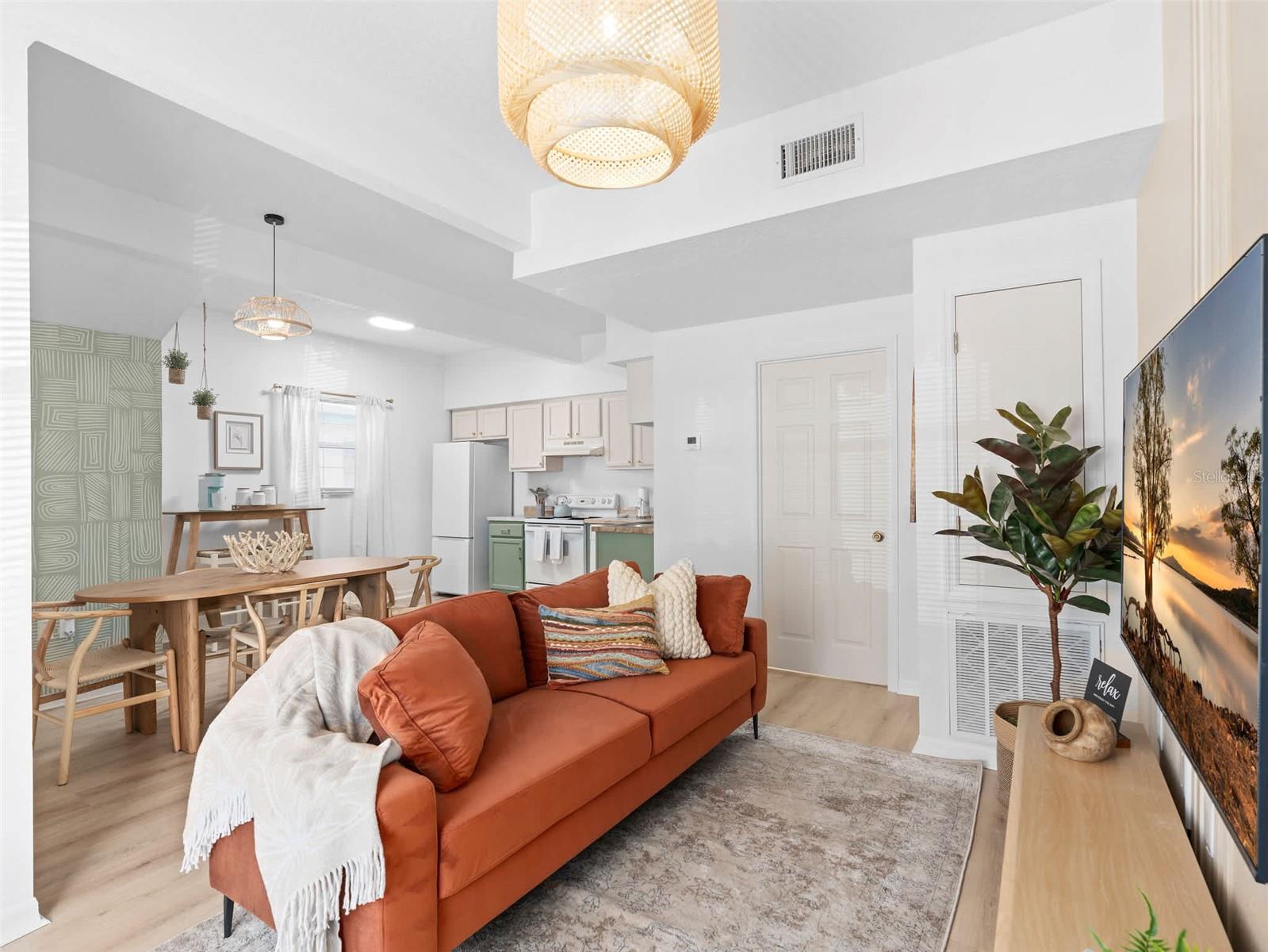 304 LAKESHORE BLVD #1, KISSIMMEE, FL, 34741