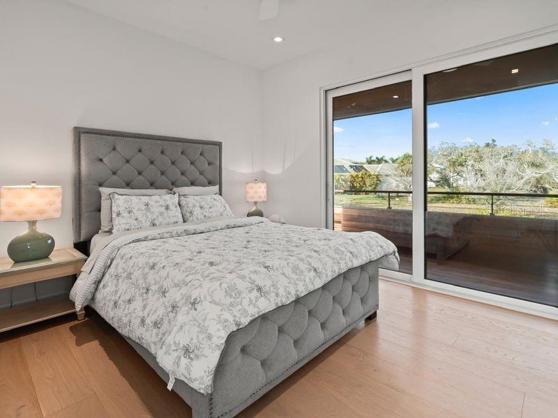 2945 PYRULA DR, LONGBOAT KEY, FL, 34228