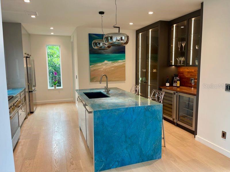 2945 PYRULA DR, LONGBOAT KEY, FL, 34228