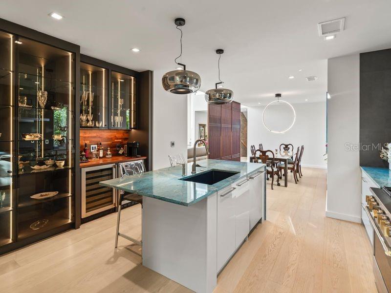 2945 PYRULA DR, LONGBOAT KEY, FL, 34228