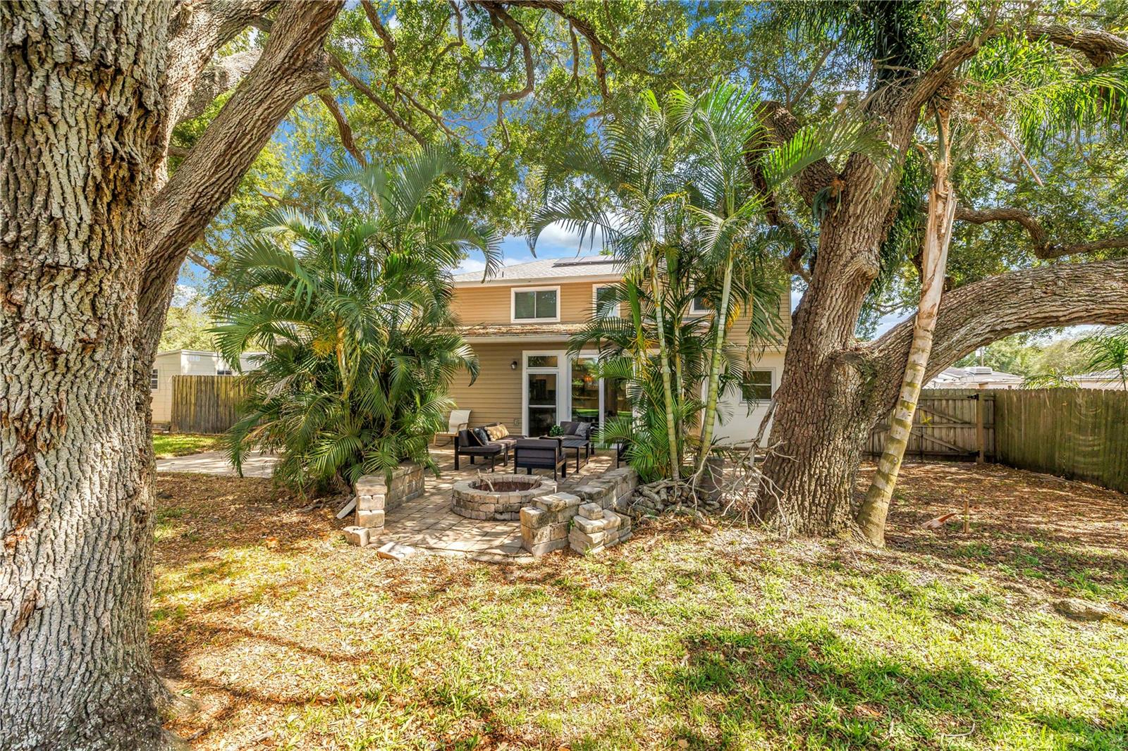 10819 SEMINOLE DR N, ST PETERSBURG, FL, 33708