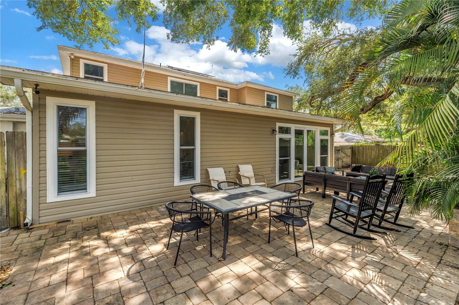 10819 SEMINOLE DR N, ST PETERSBURG, FL, 33708