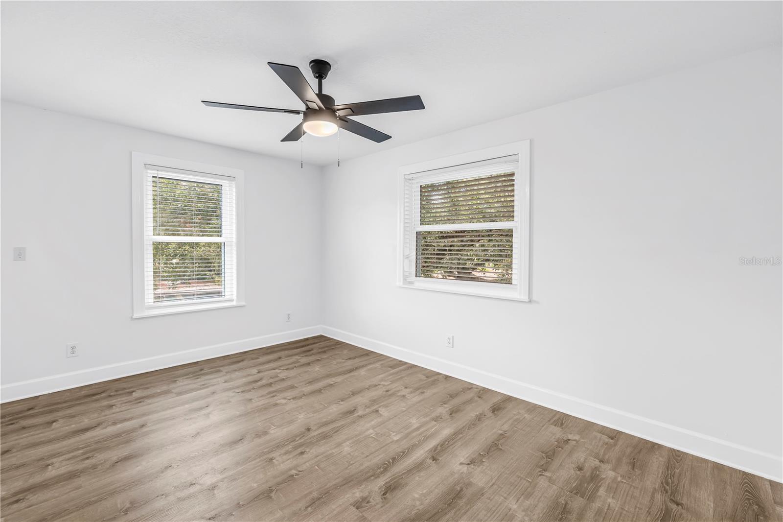 10819 SEMINOLE DR N, ST PETERSBURG, FL, 33708