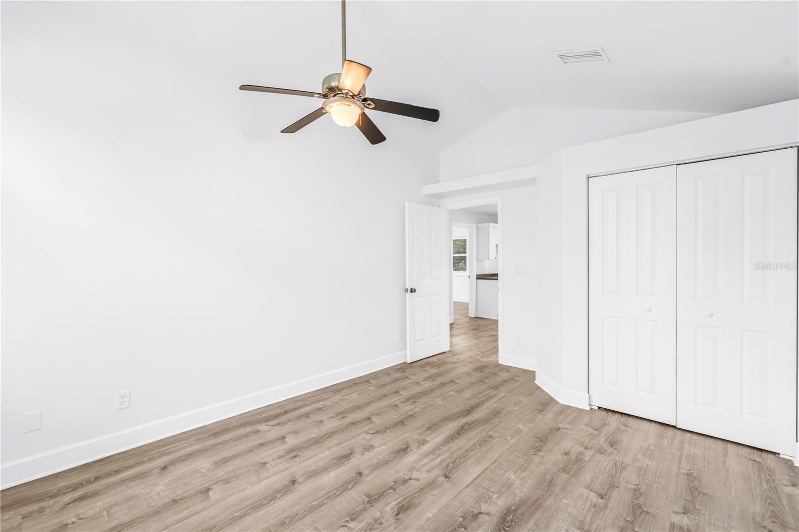 10819 SEMINOLE DR N, ST PETERSBURG, FL, 33708