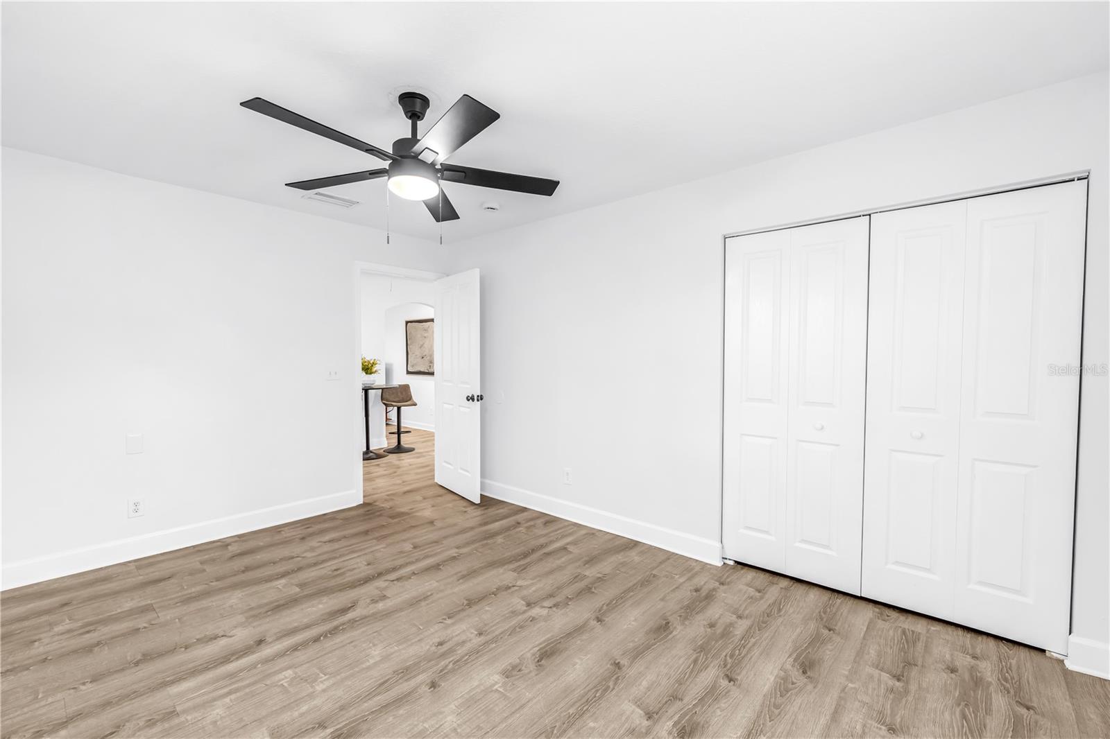 10819 SEMINOLE DR N, ST PETERSBURG, FL, 33708