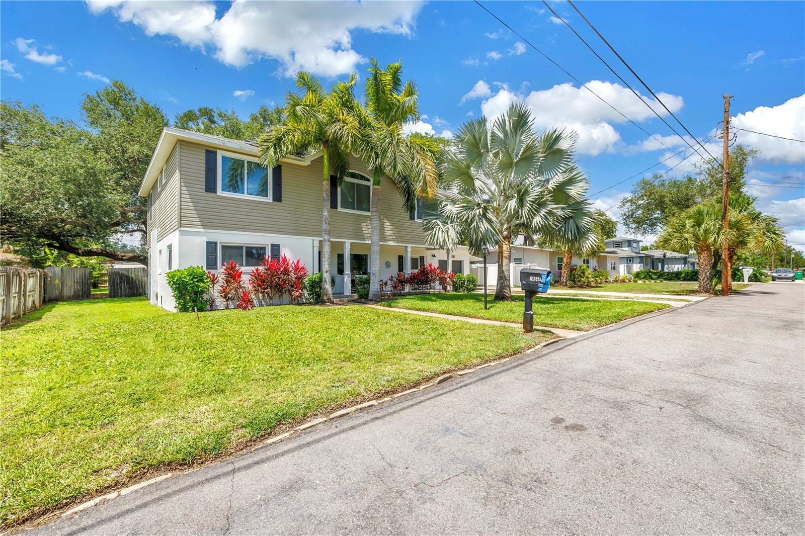 10819 SEMINOLE DR N, ST PETERSBURG, FL, 33708