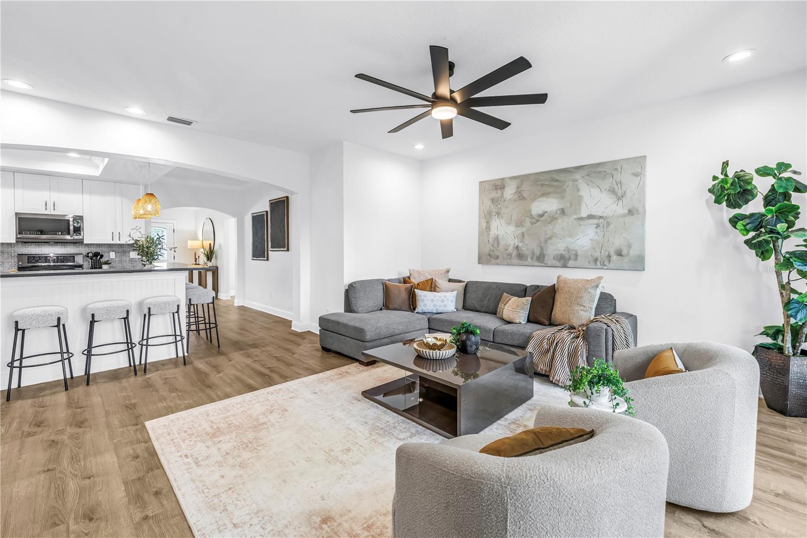 10819 SEMINOLE DR N, ST PETERSBURG, FL, 33708