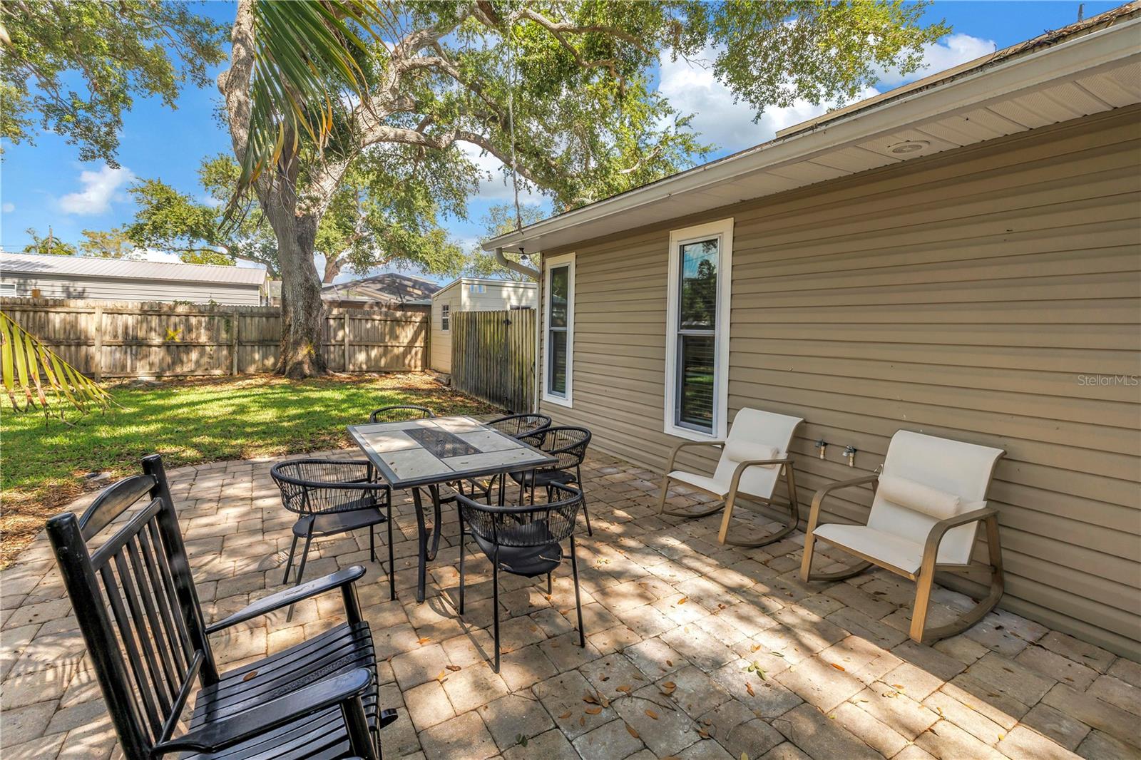 10819 SEMINOLE DR N, ST PETERSBURG, FL, 33708