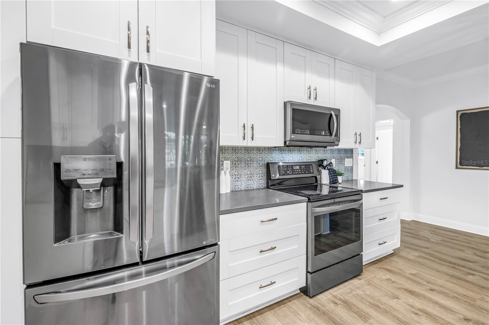 10819 SEMINOLE DR N, ST PETERSBURG, FL, 33708