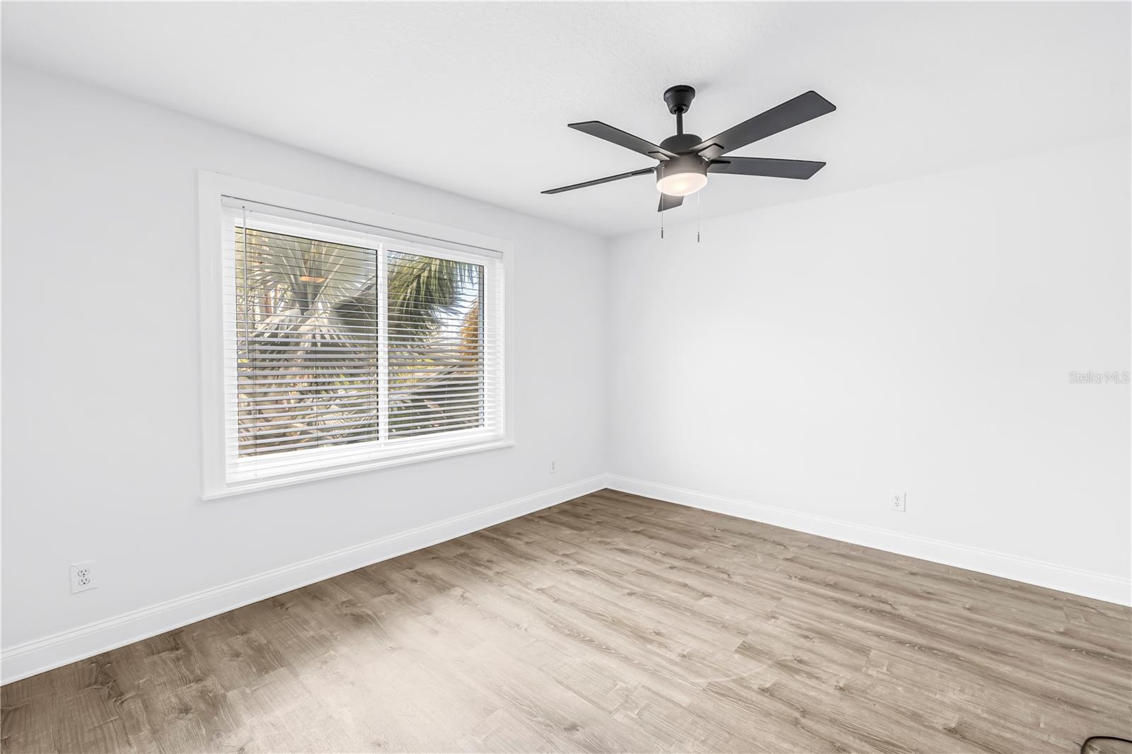 10819 SEMINOLE DR N, ST PETERSBURG, FL, 33708