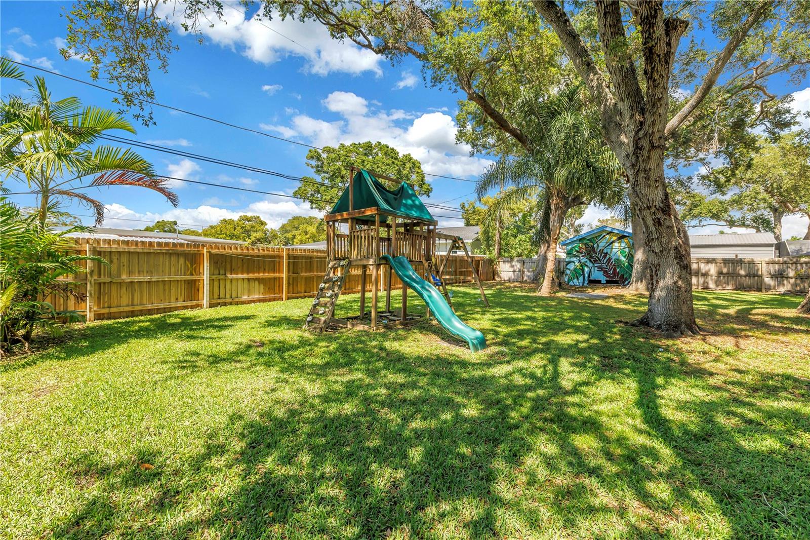 10819 SEMINOLE DR N, ST PETERSBURG, FL, 33708