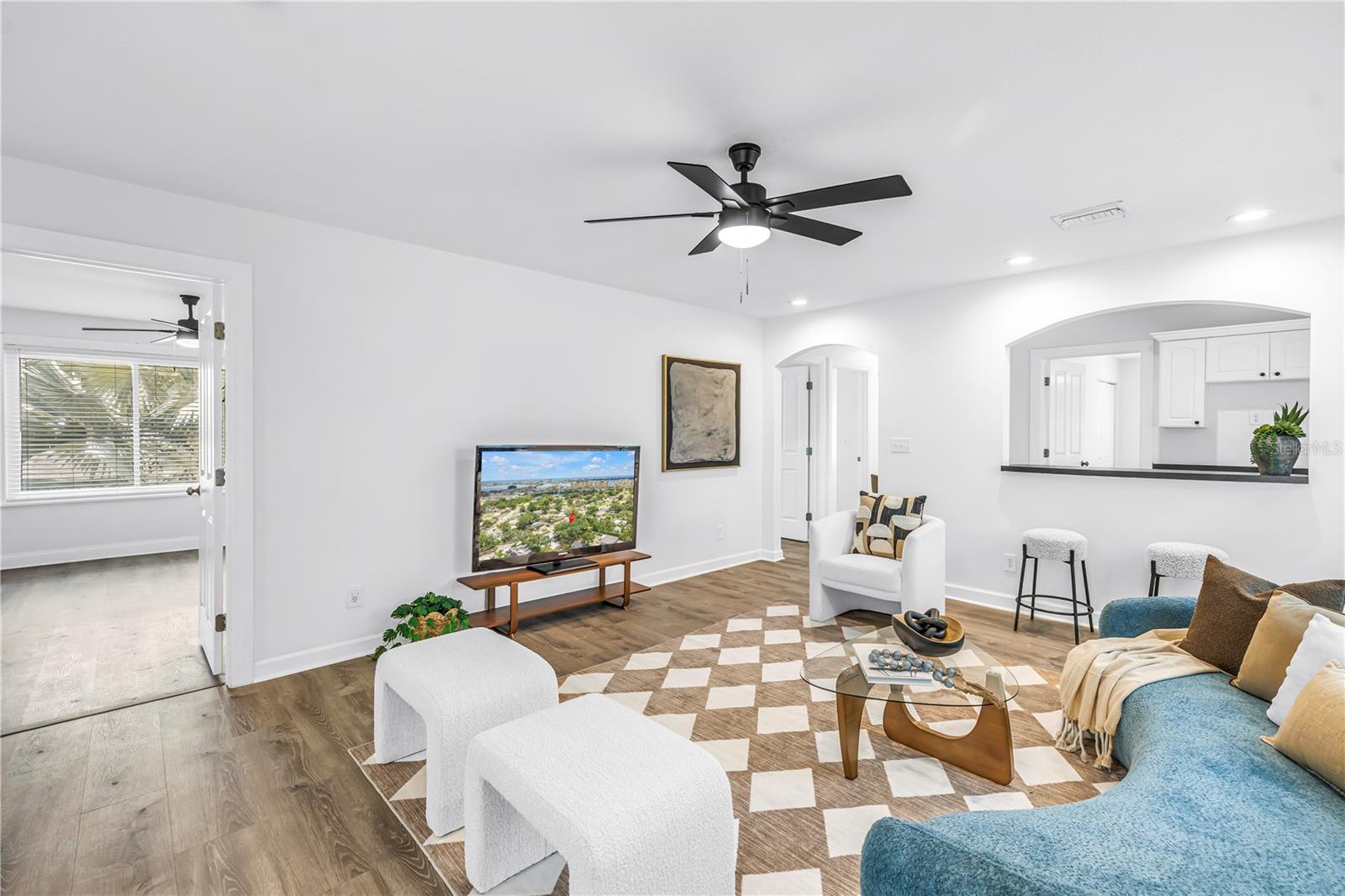 10819 SEMINOLE DR N, ST PETERSBURG, FL, 33708