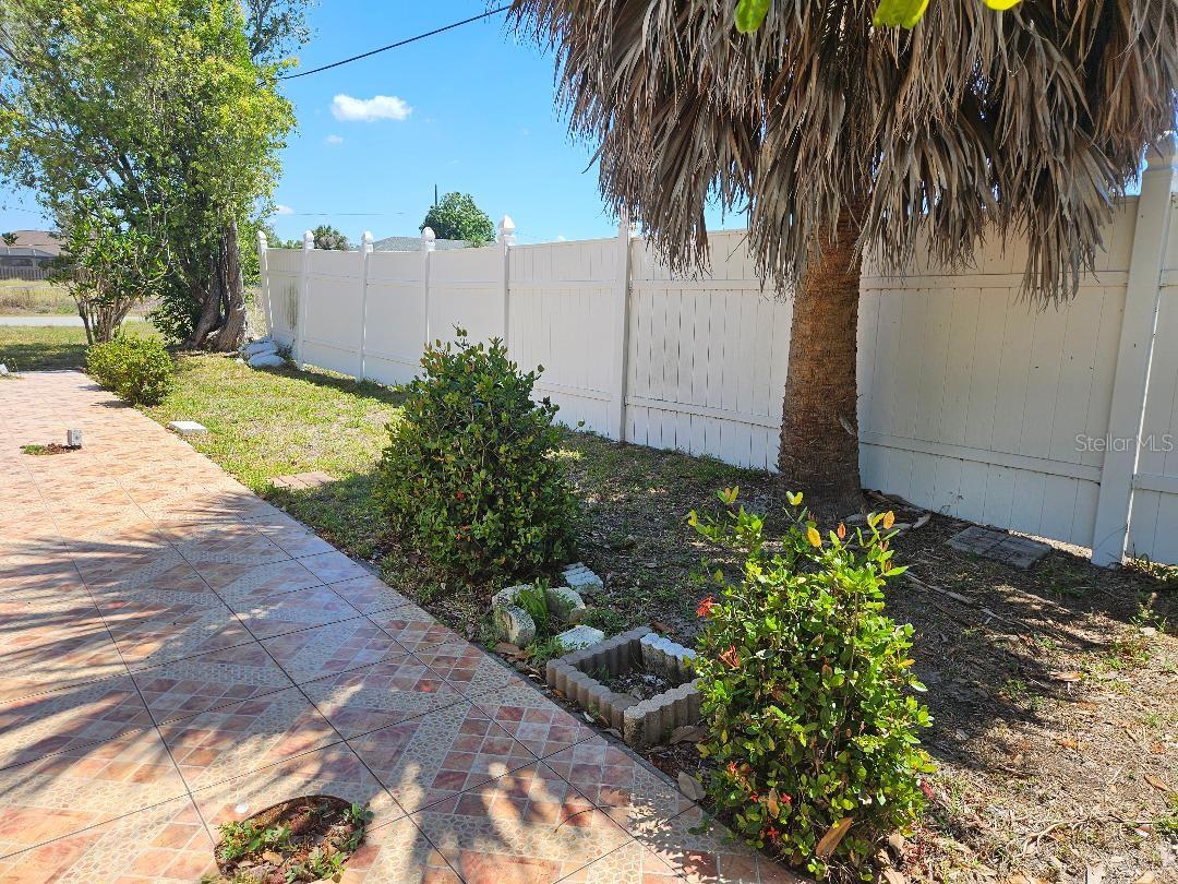 355 SPRING LAKE BLVD NW, PORT CHARLOTTE, FL, 33952