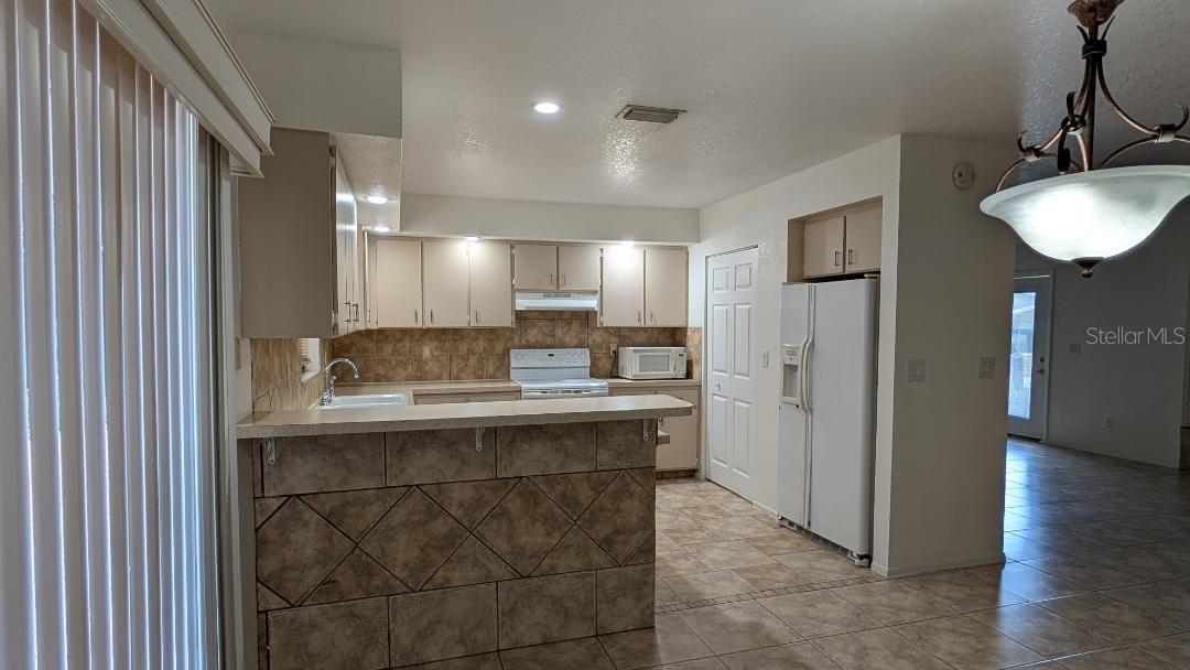 355 SPRING LAKE BLVD NW, PORT CHARLOTTE, FL, 33952