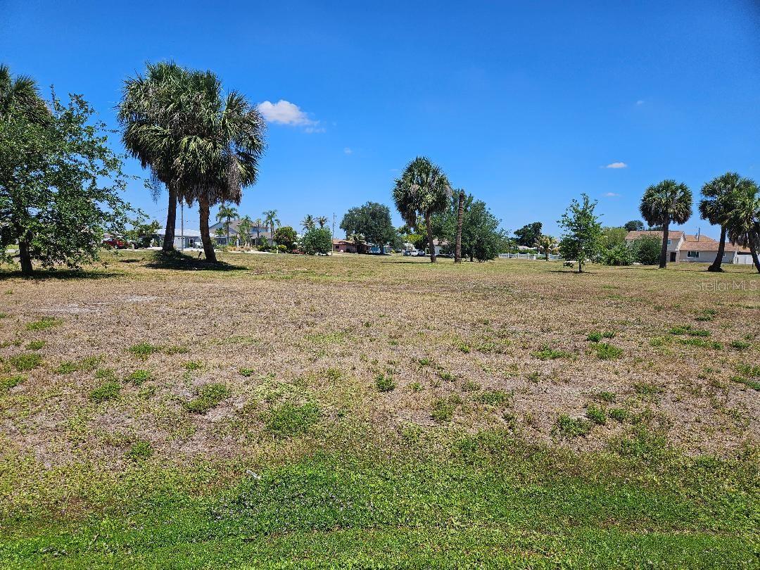 355 SPRING LAKE BLVD NW, PORT CHARLOTTE, FL, 33952