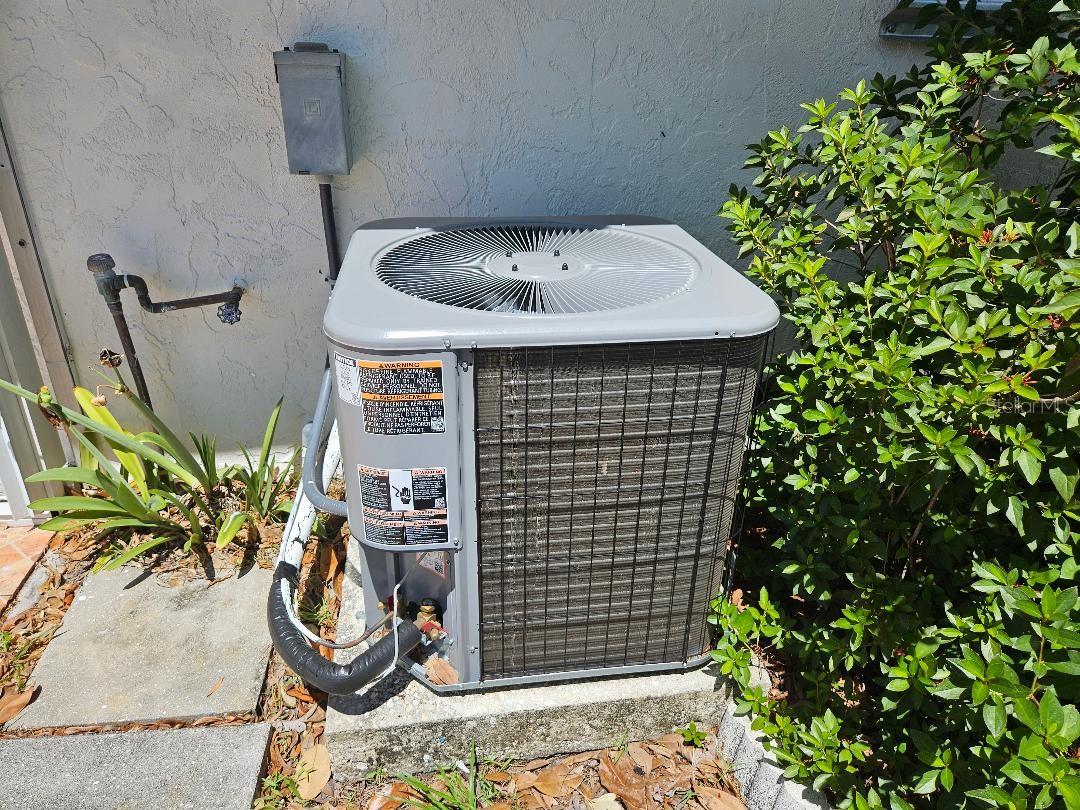 355 SPRING LAKE BLVD NW, PORT CHARLOTTE, FL, 33952