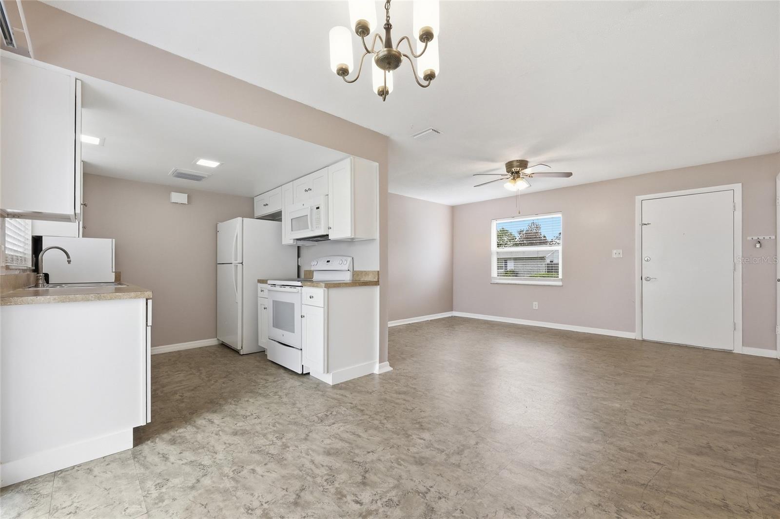 4048 CASTLEGATE DR, ORLANDO, FL, 32839