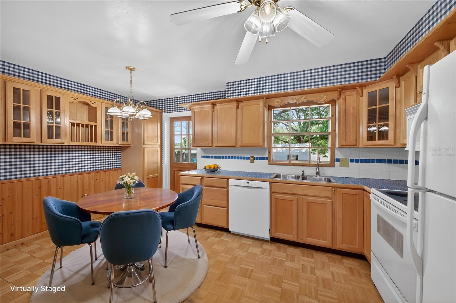 115 E PALM ST, DAVENPORT, FL, 33837