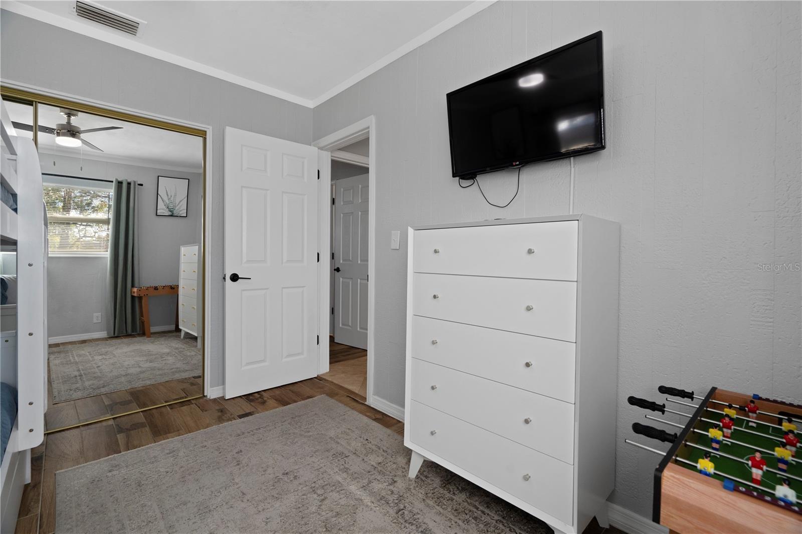 1626 YOUNG AVE, CLEARWATER, FL, 33756