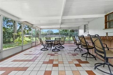 2510 LAKE ELLEN DR, TAMPA, FL, 33618
