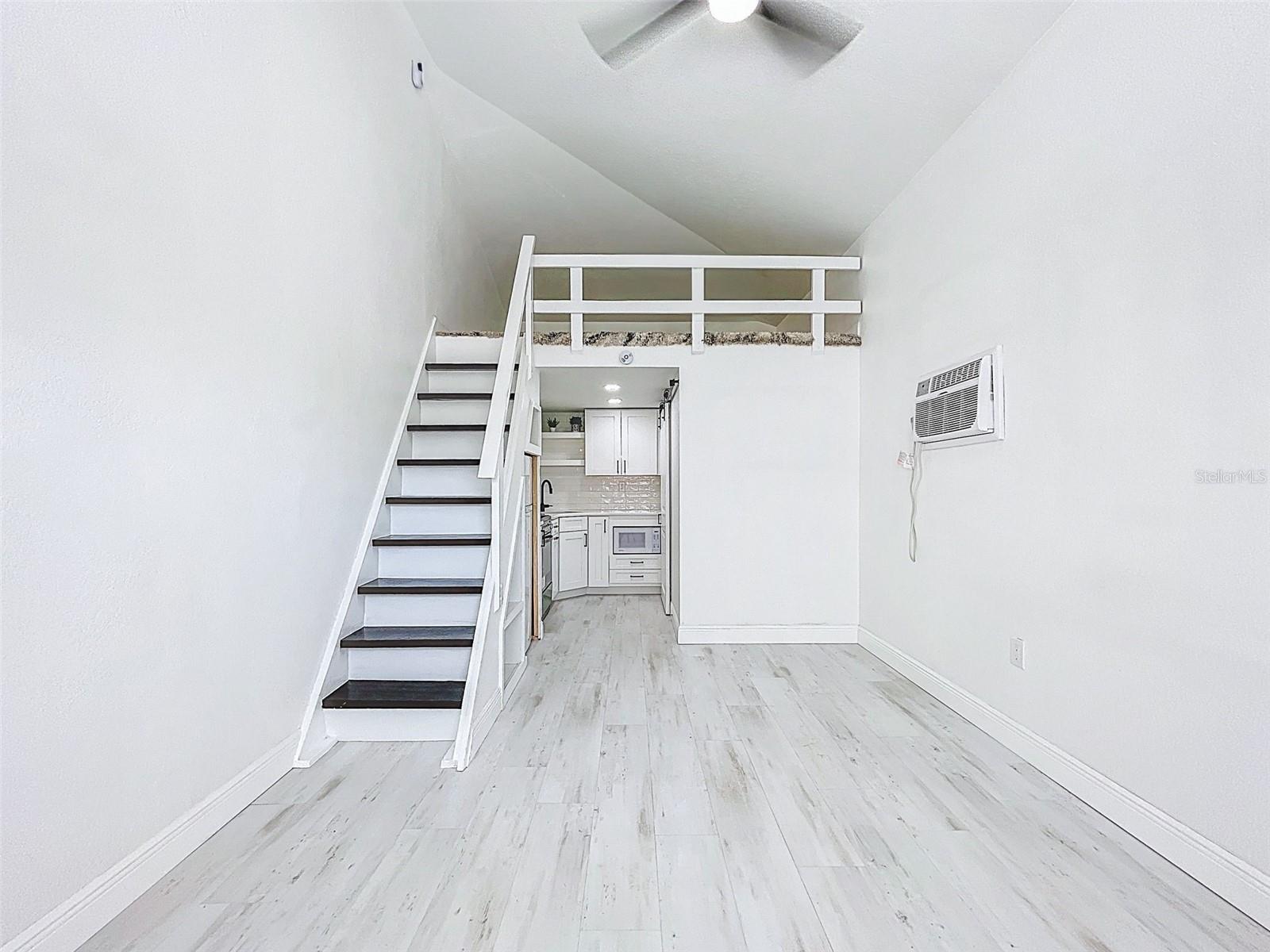 1600 PASADENA DR #A, DUNEDIN, FL, 34698