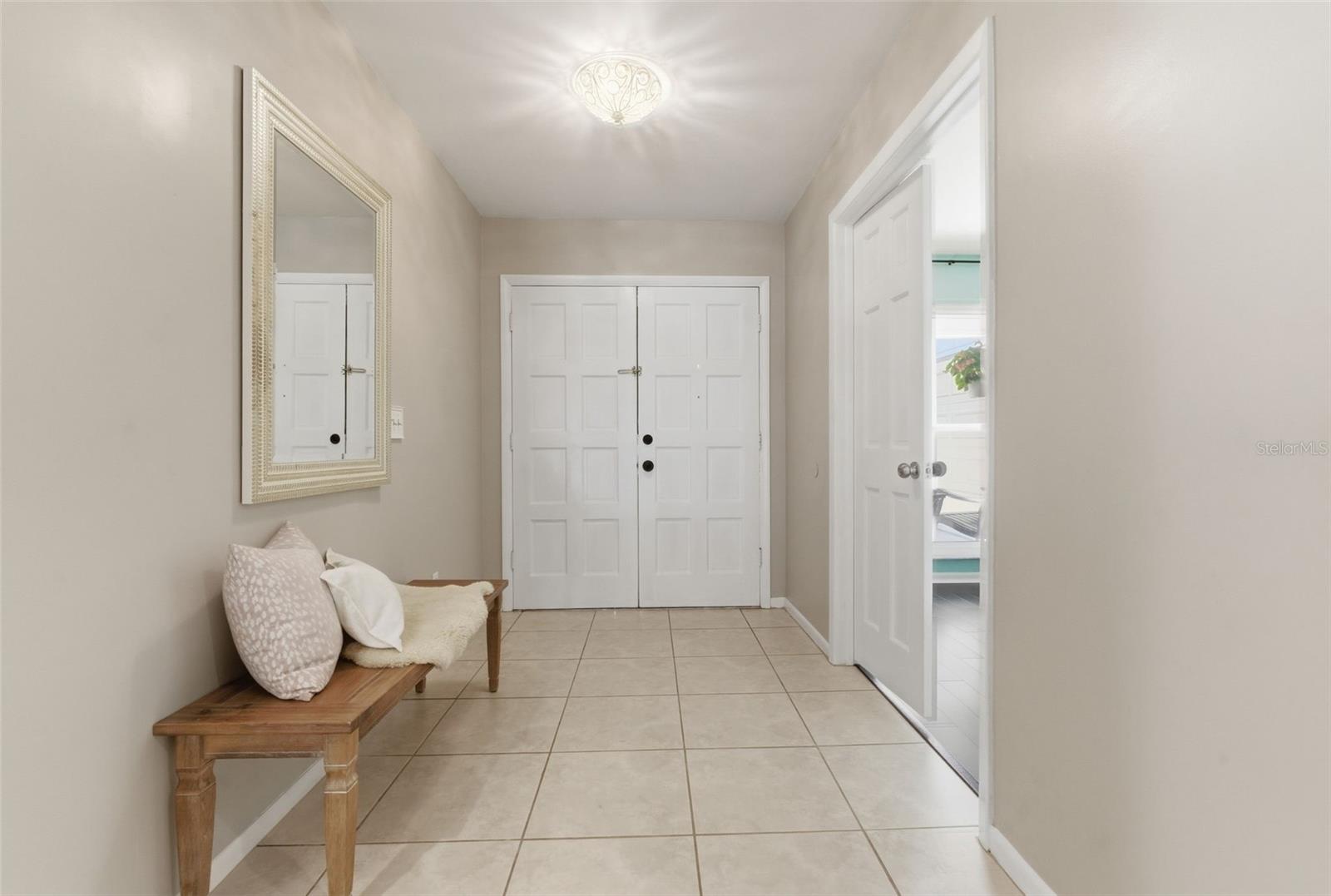 4221 WATER OAKS LN, TAMPA, FL, 33618