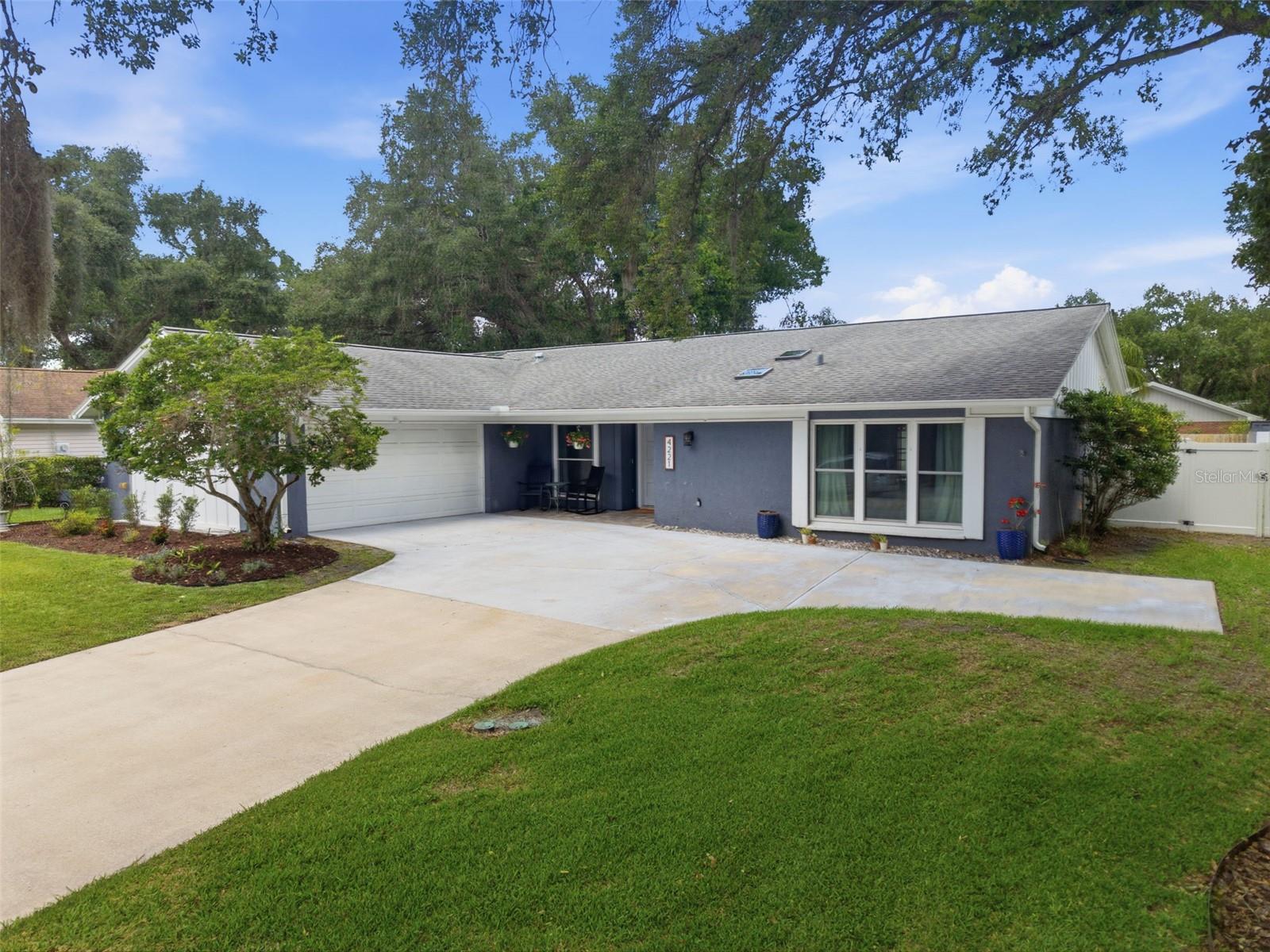4221 WATER OAKS LN, TAMPA, FL, 33618