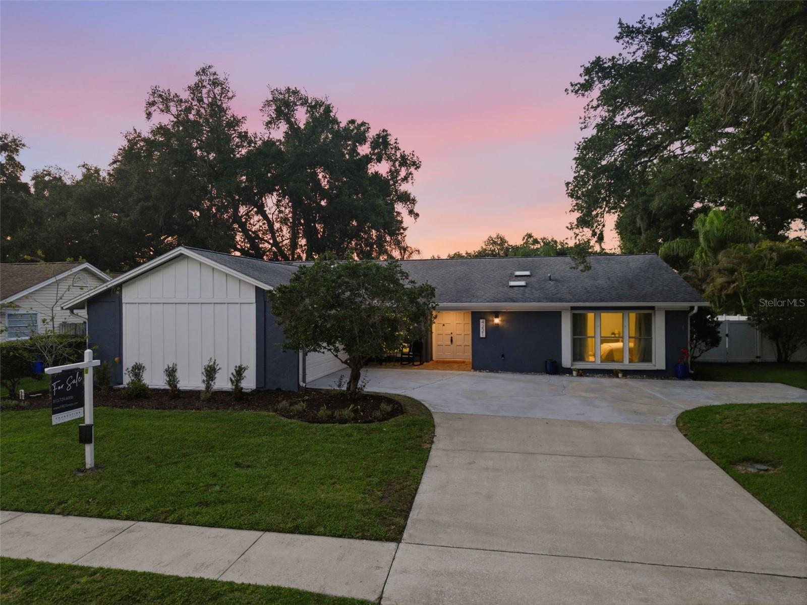 4221 WATER OAKS LN, TAMPA, FL, 33618