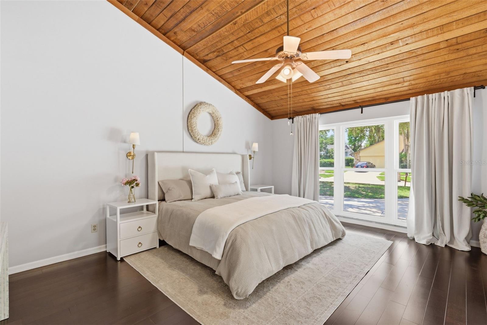 4221 WATER OAKS LN, TAMPA, FL, 33618