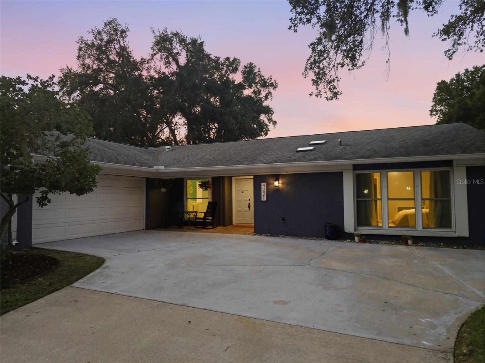 4221 WATER OAKS LN, TAMPA, FL, 33618