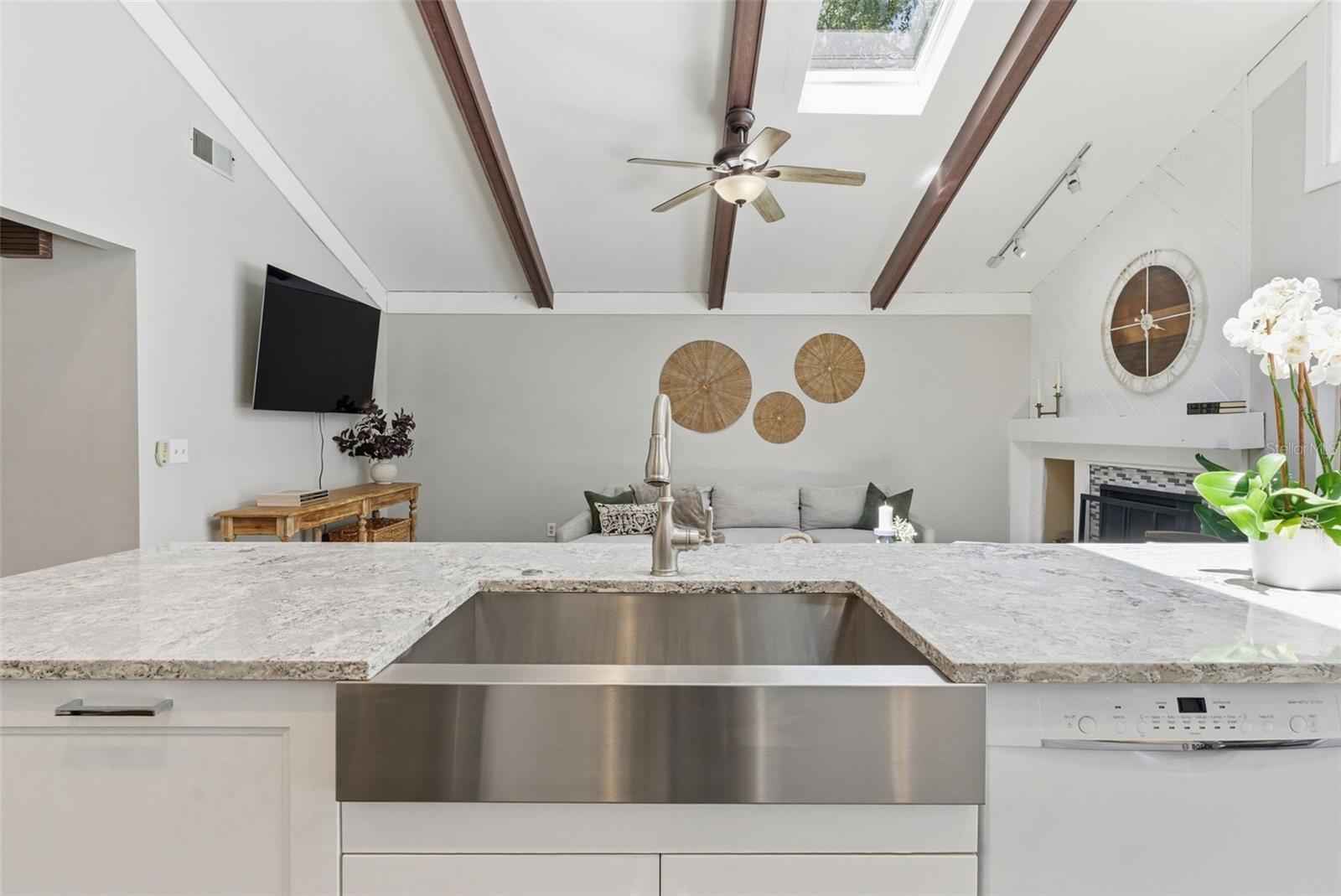 4221 WATER OAKS LN, TAMPA, FL, 33618